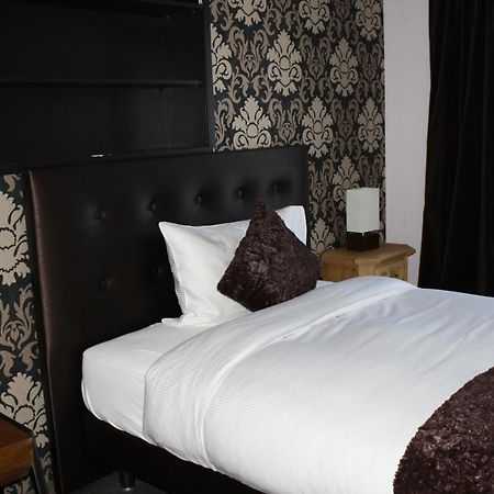 Hotel De La Gare Monthey Εξωτερικό φωτογραφία